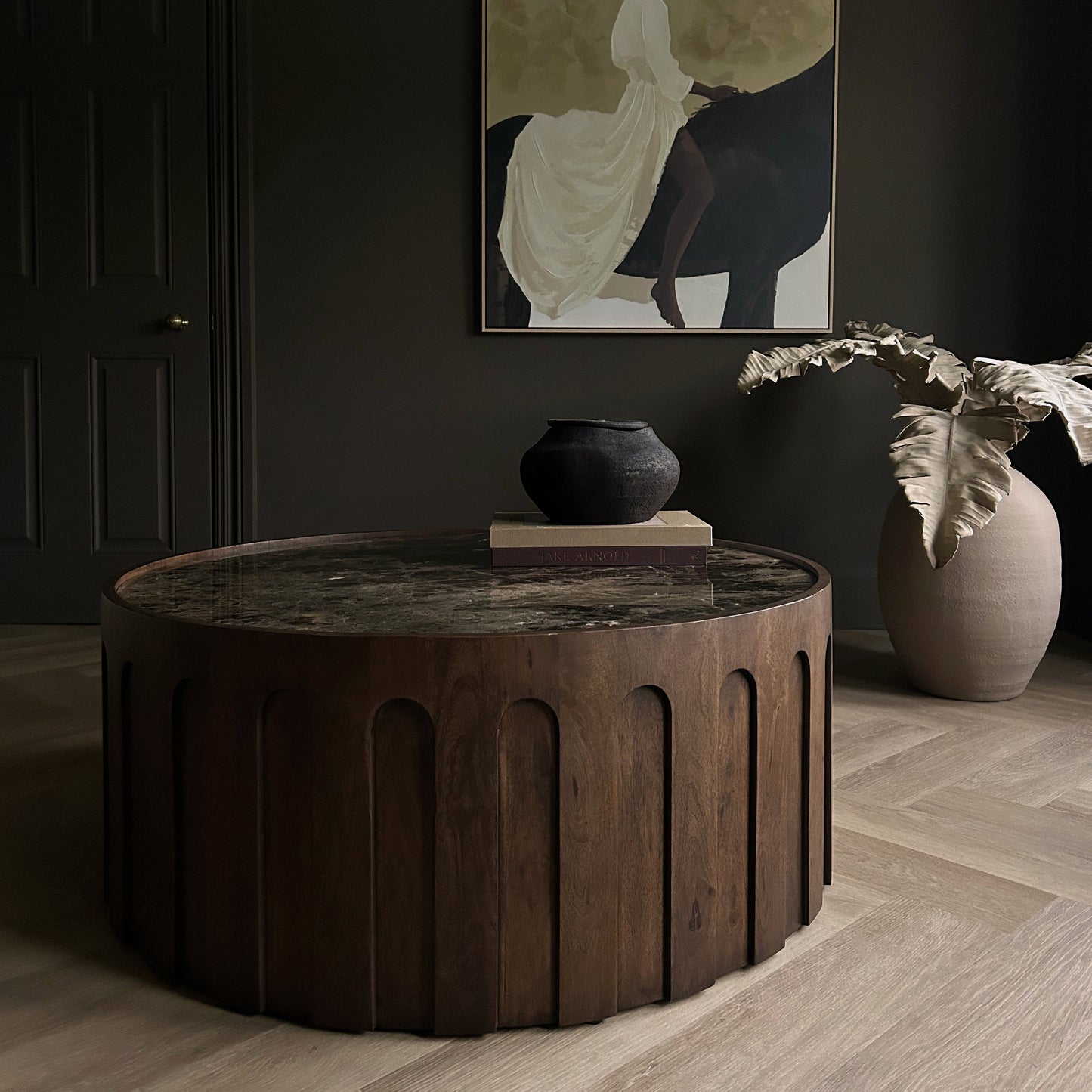Valor - Table basse ronde premium en bois foncé et marbre Dark Emperador