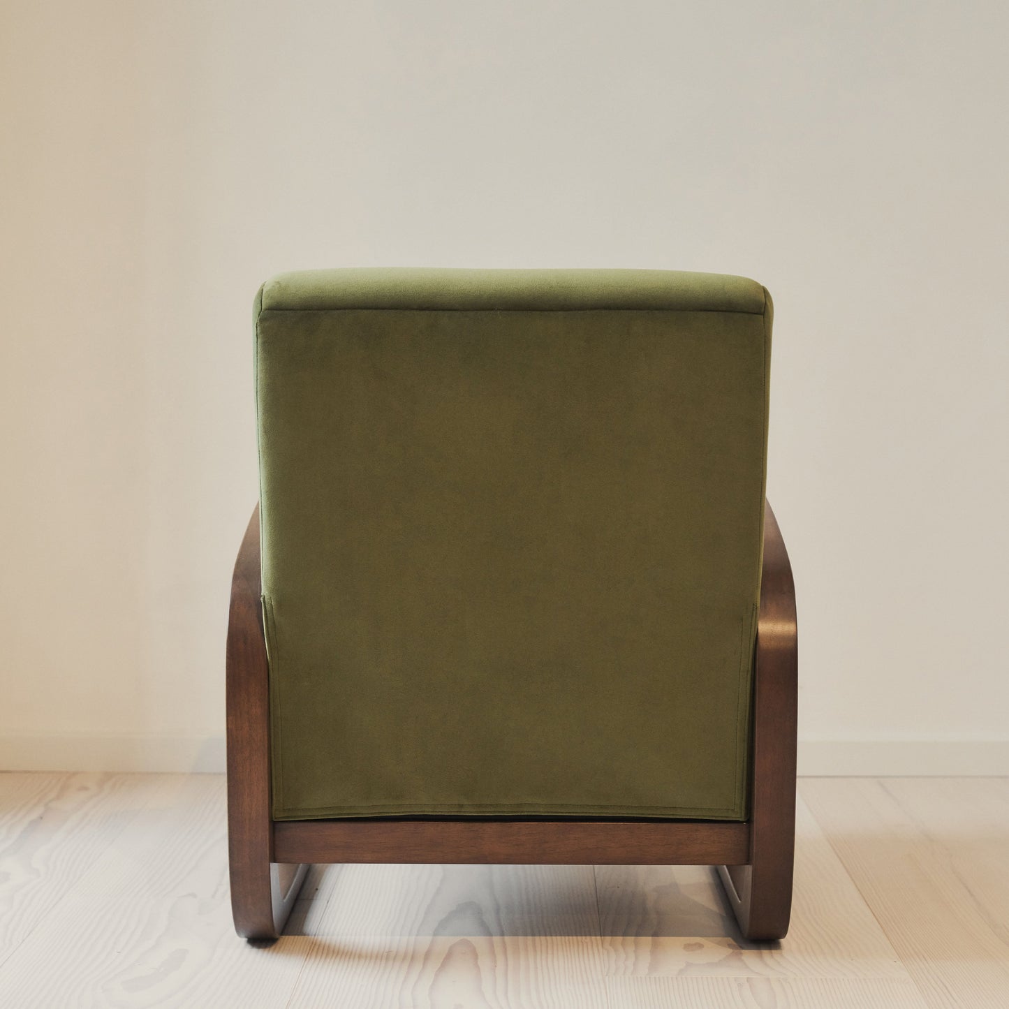 Dalton - Fauteuil d'Appoint en Velours Olive et Bois Foncé