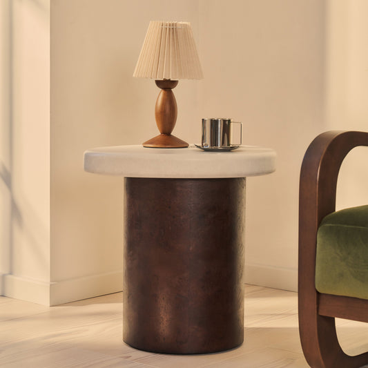 Aegean - Table d'appoint irrégulière en bois de noyer foncé et béton