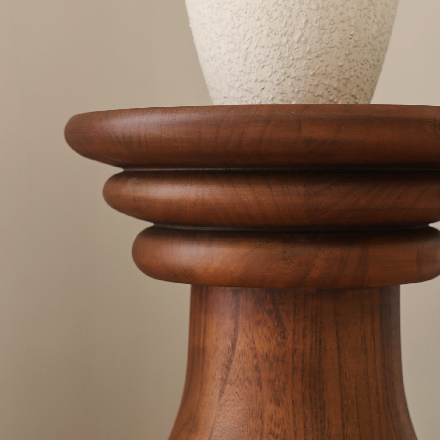 Oribi - Table d'appoint rétro en bois foncé