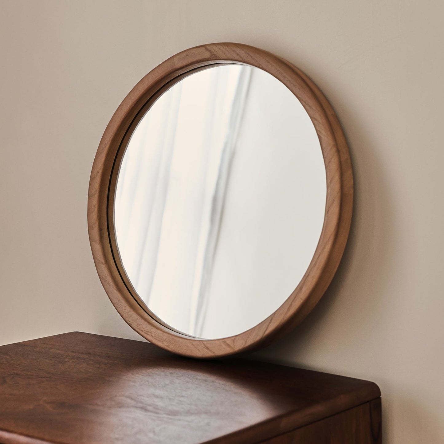 Arden - Miroir Mural Rond en Bois Chaud 40cm x 40cm