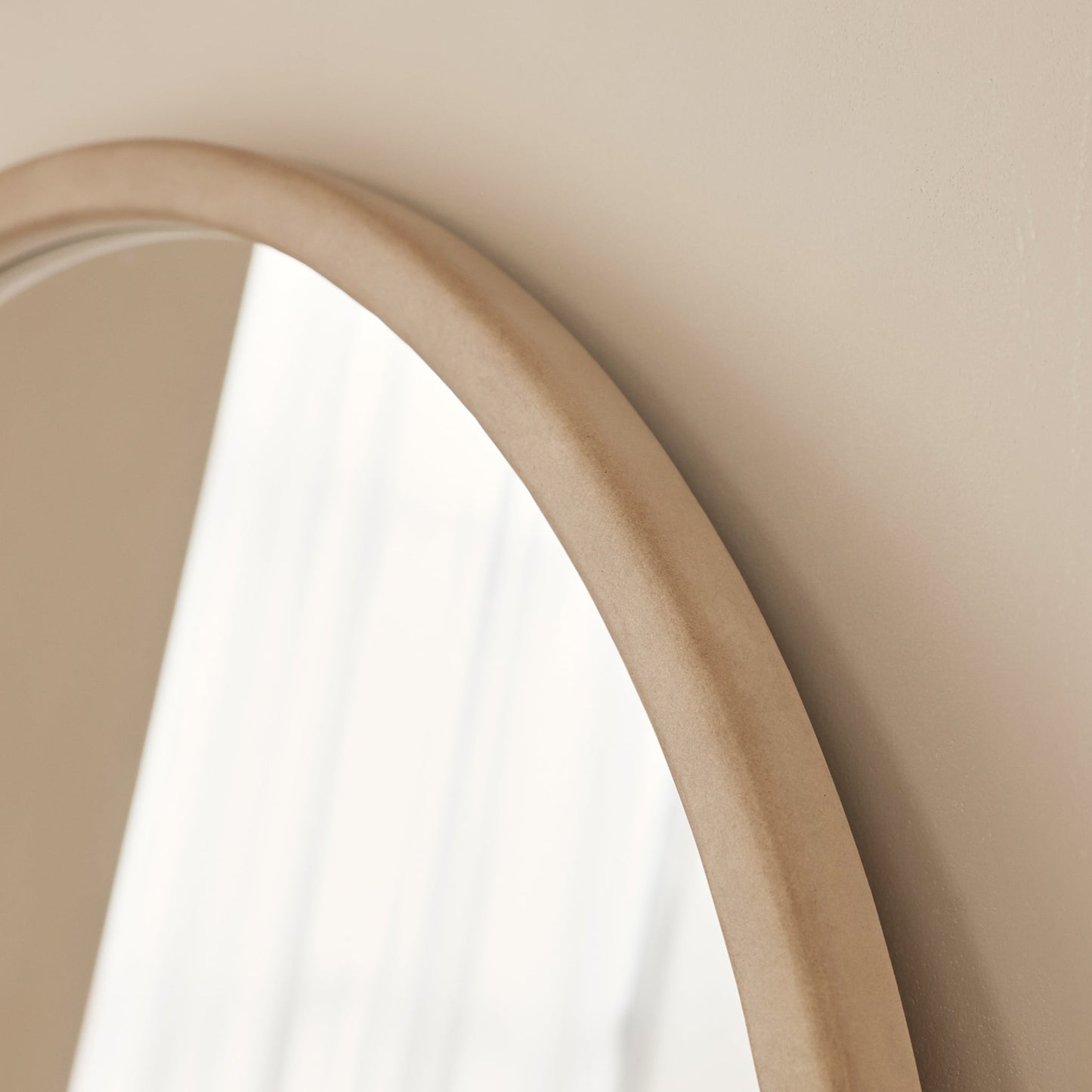 Arden - Miroir mural rond en bois et béton 70 cm x 70 cm