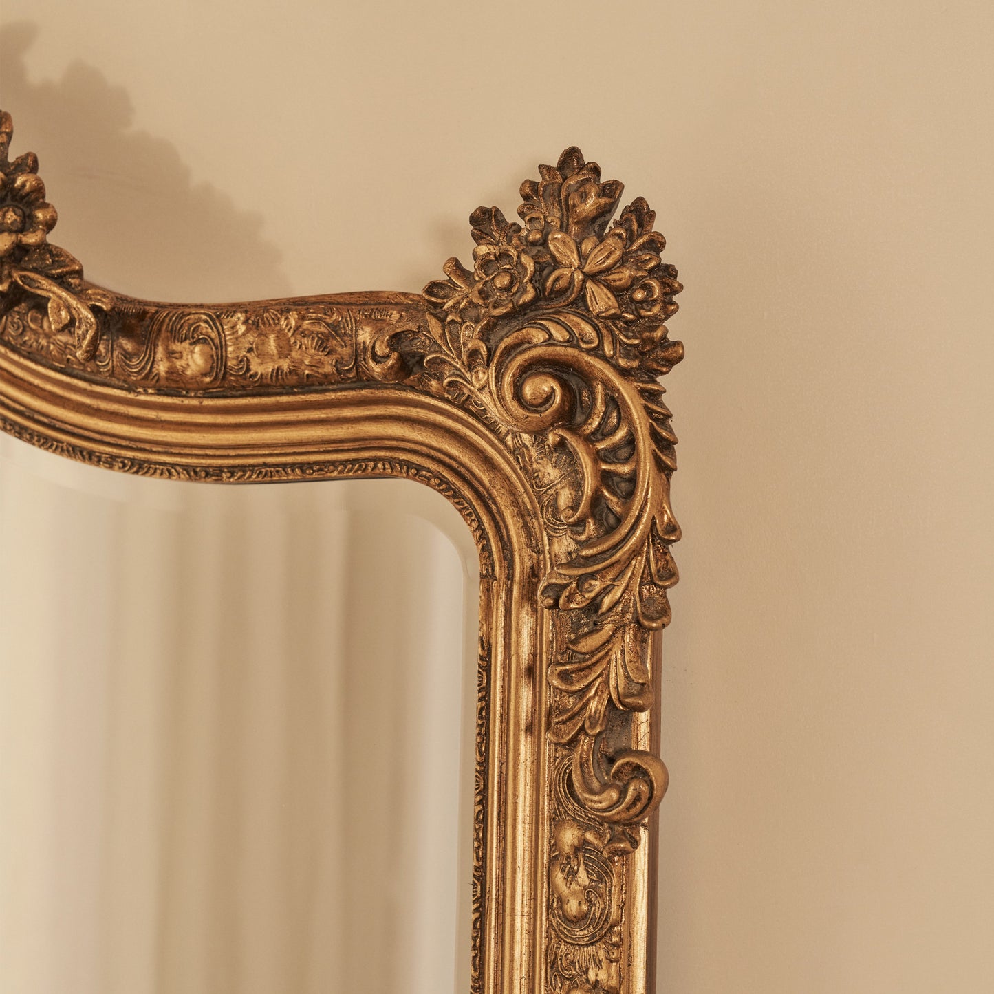 Francesca - Miroir pleine longueur or voûté orné 185 cm x 100 cm