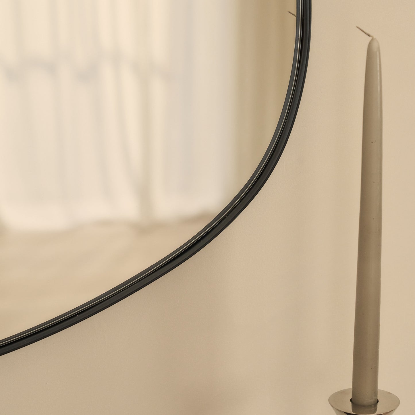 Ava - Miroir irrégulier en forme de pierre noire 75 cm x 45 cm