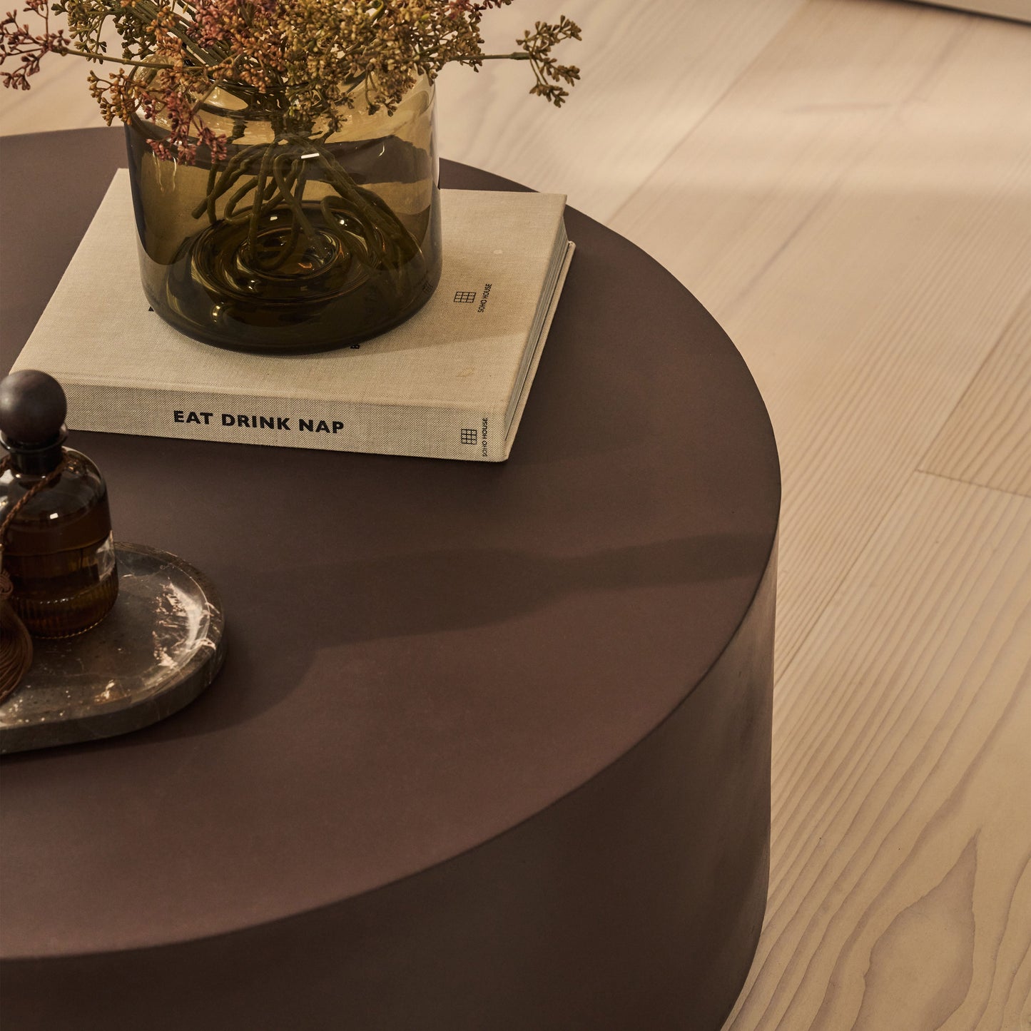 Angelo - Table basse ronde minimaliste chocolat grande
