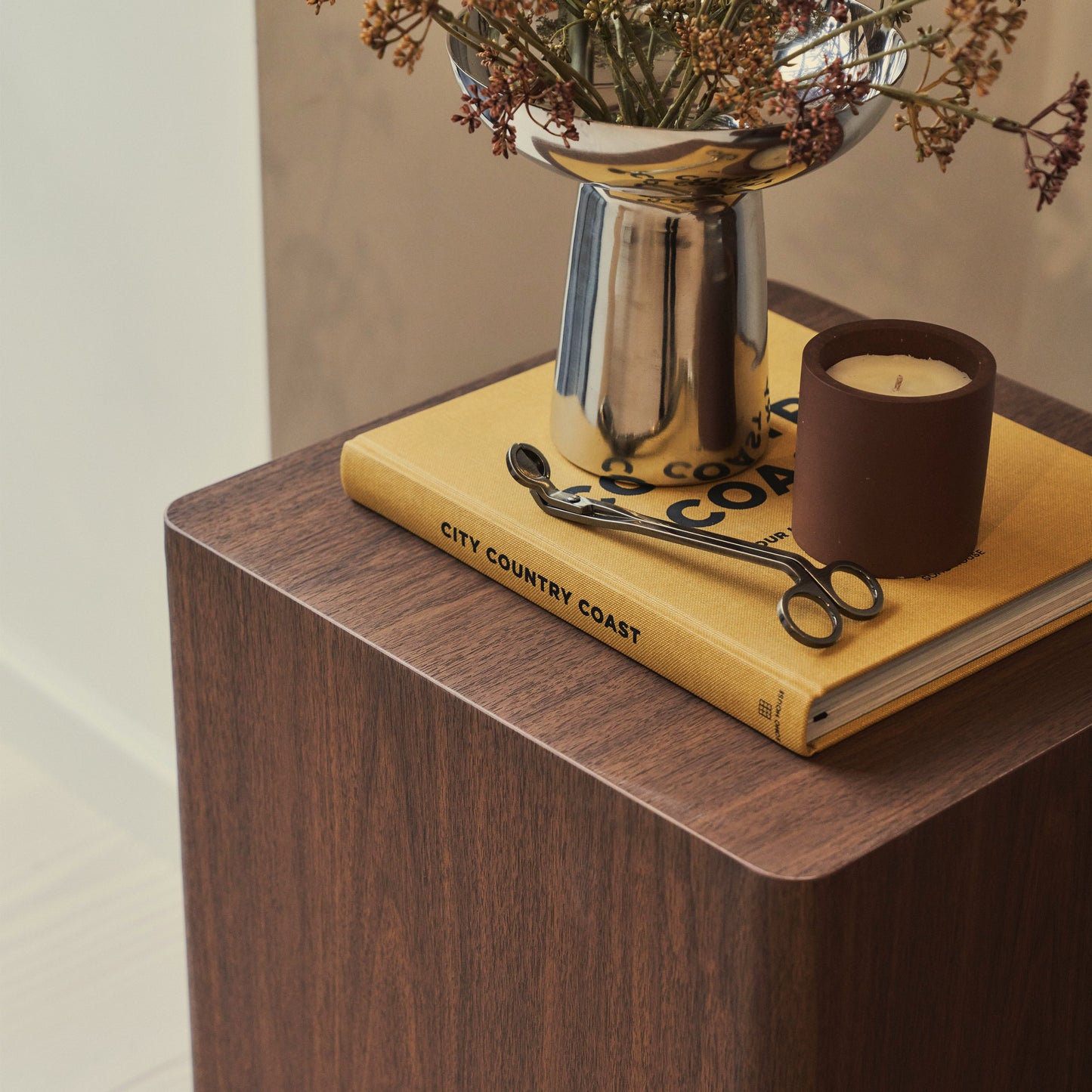 Luciana - Table d'appoint rectangulaire en bois foncé
