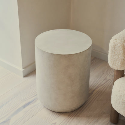 Luciana - Table d'appoint ronde en béton
