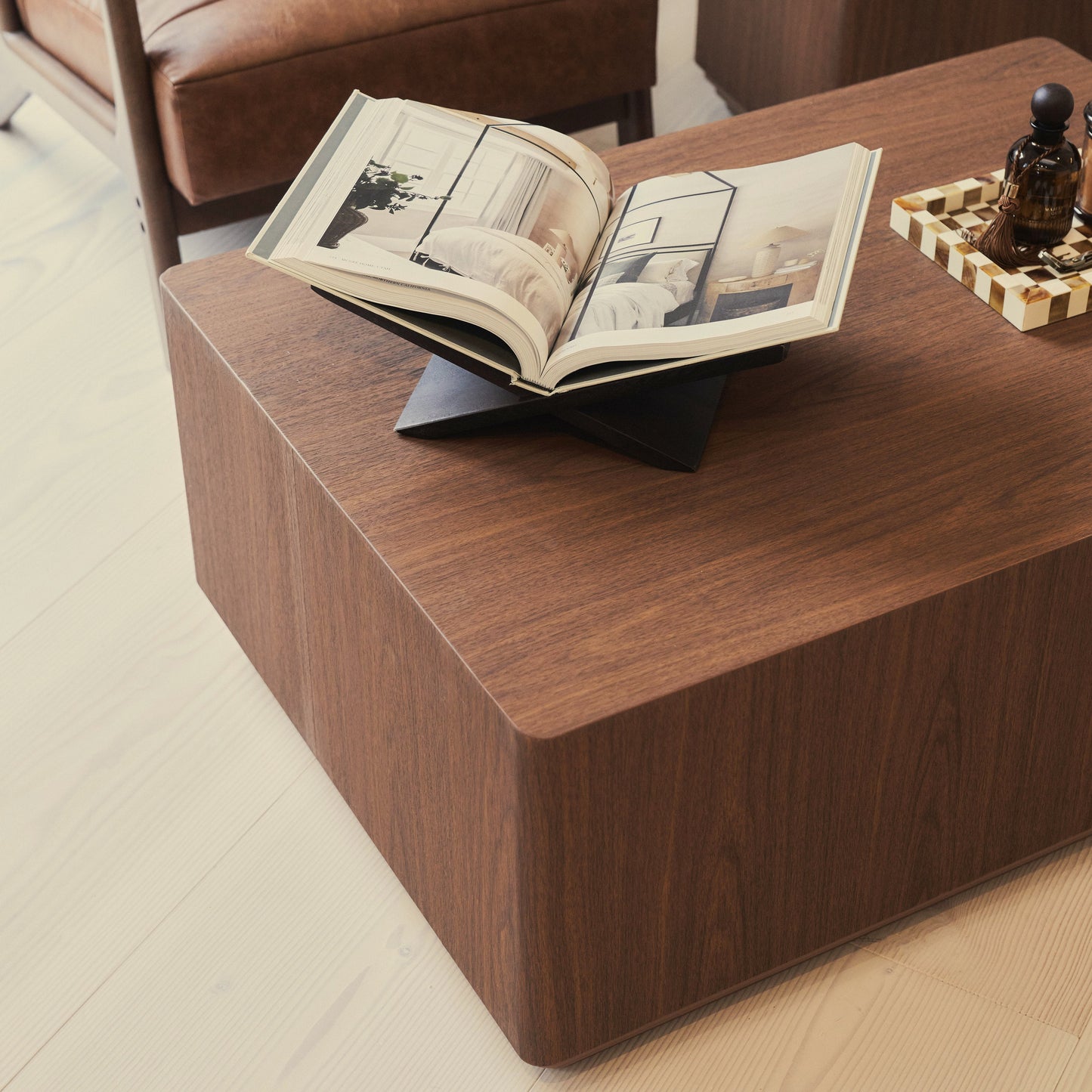 Luciana - Table basse rectangulaire en bois foncé