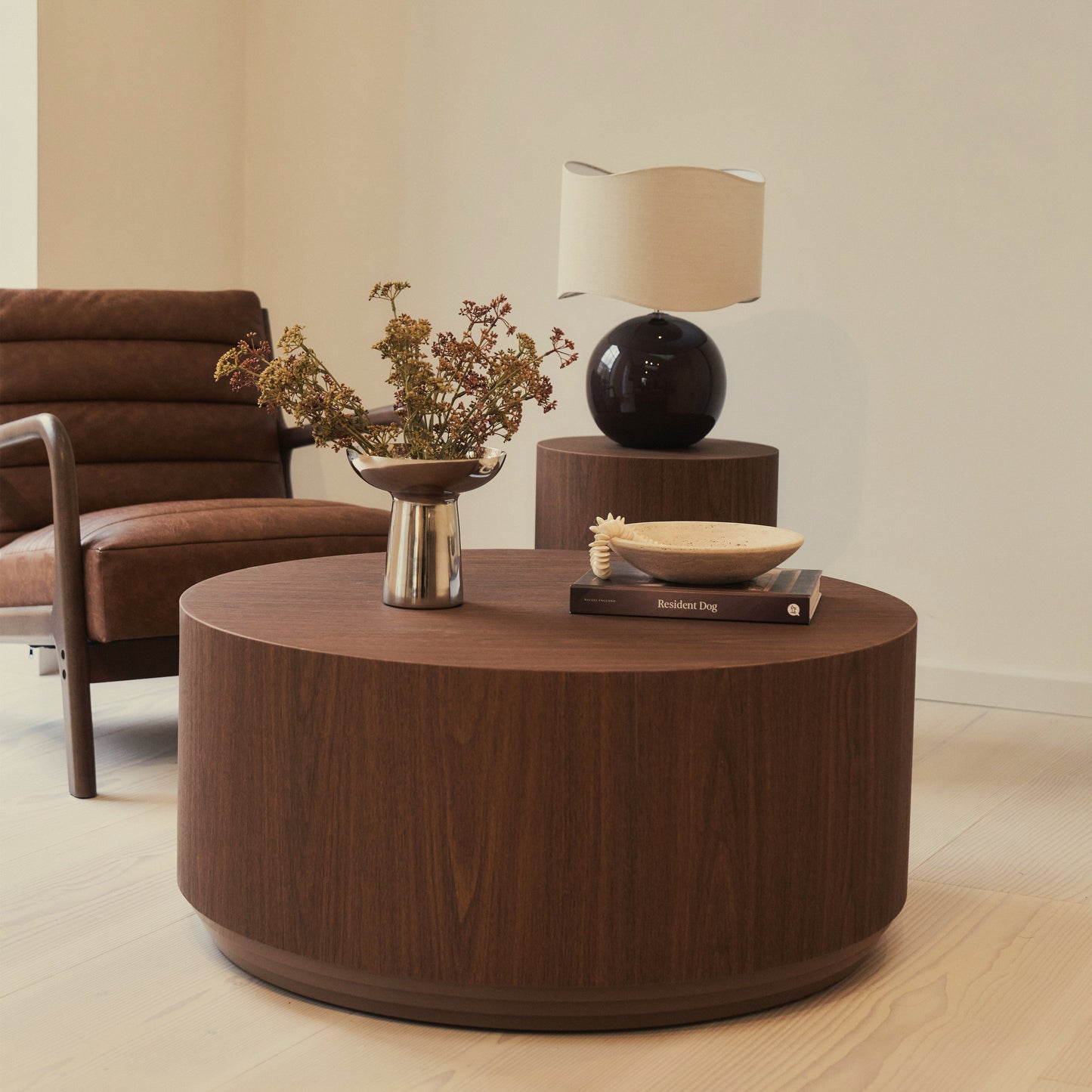Luciana - Table basse ronde en bois foncé