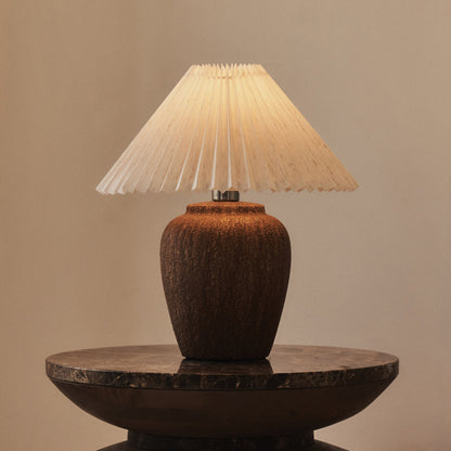 Sicile - Lampe de table en céramique marron avec abat-jour plissé