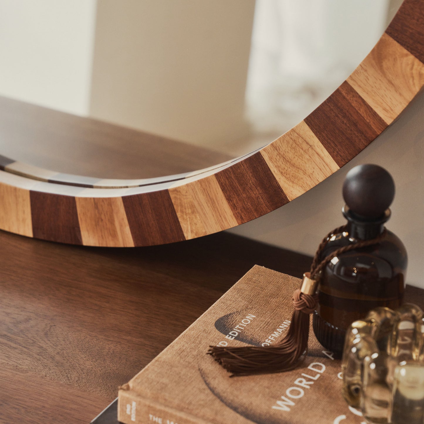 Tessera - Miroir Rond en Bois Clair et Foncé à Damier 90cm x 90cm