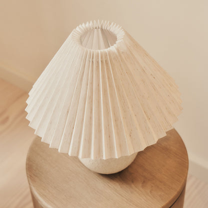 Corsica - Lampe de Table en Céramique Pierre avec Abat-jour Plissé