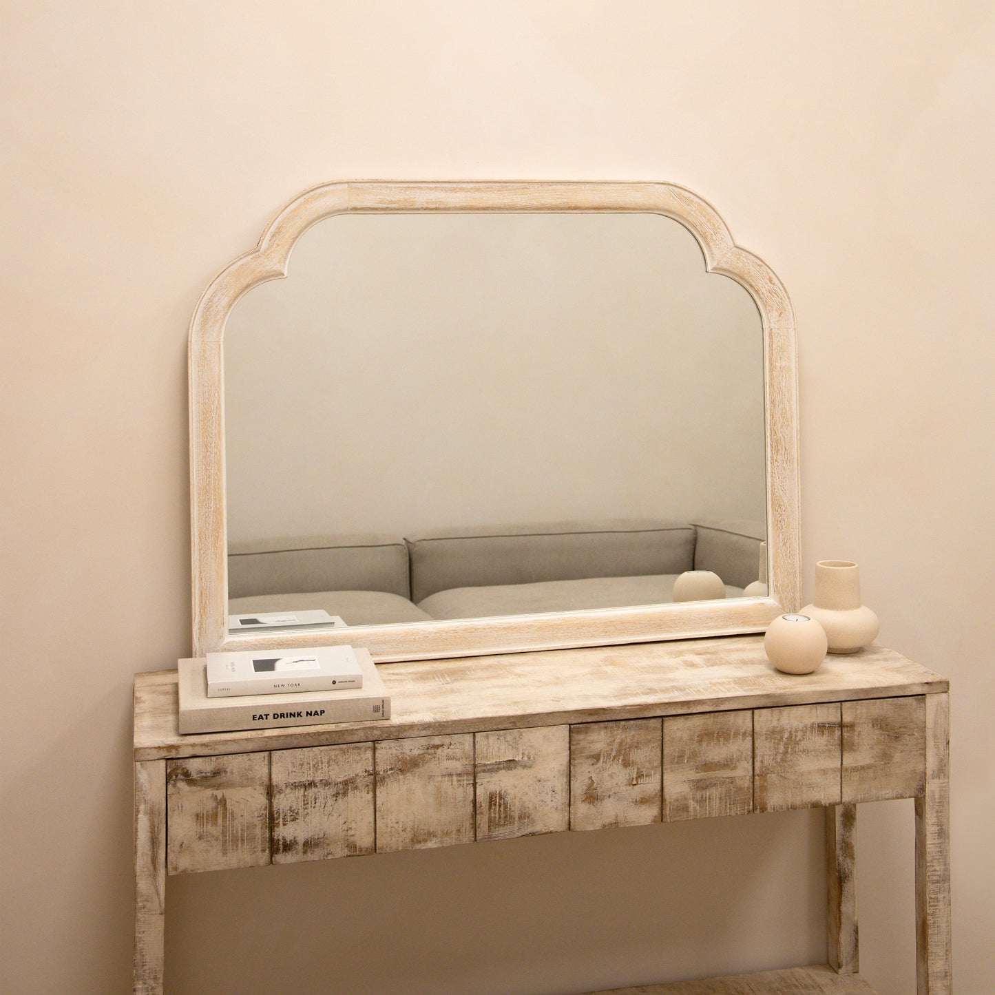 Elena - Miroir de Cheminée Arqué en Bois Blanchi 100cm x 75cm