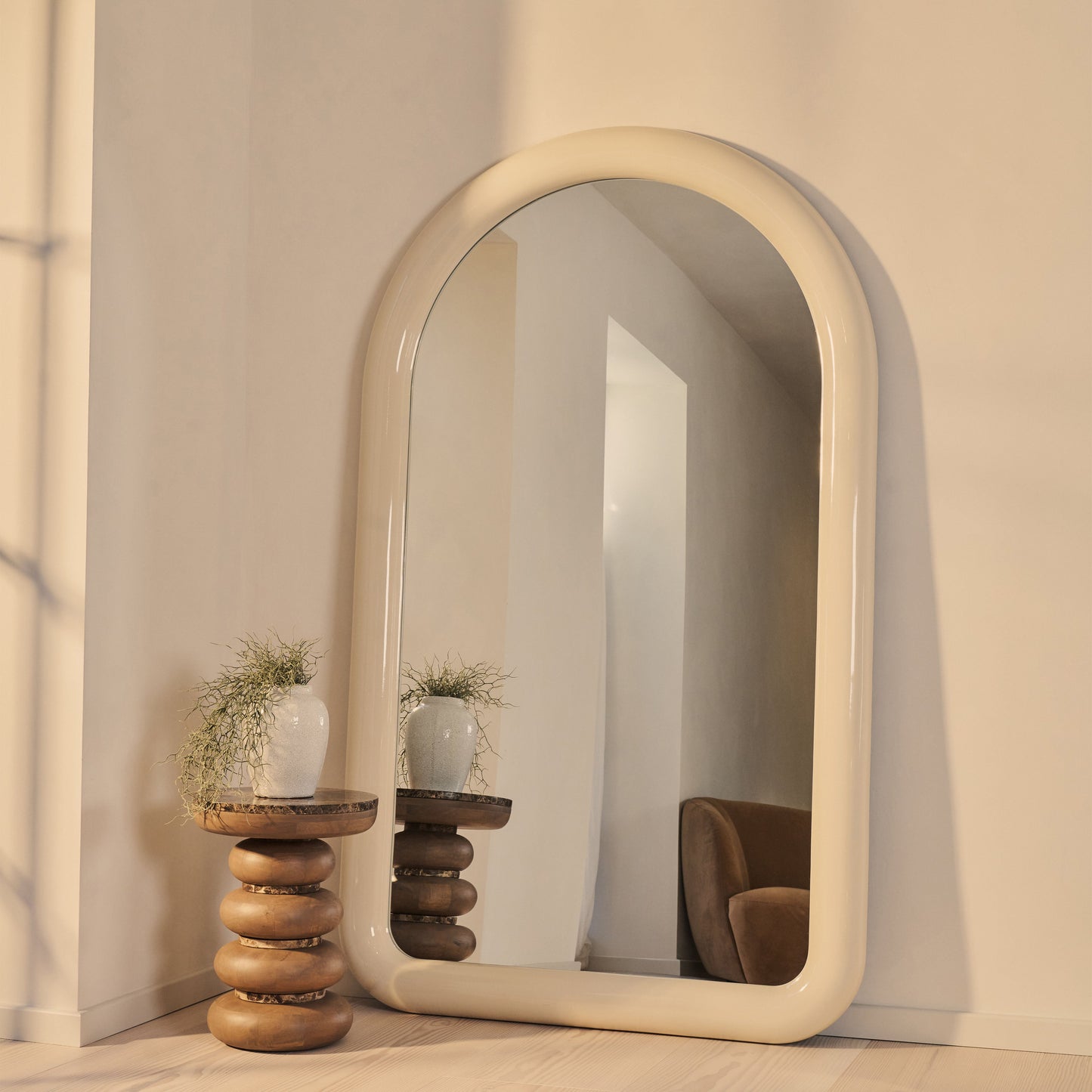 Obsidienne - Miroir extra grand plein pied arqué ivoire brillant 200cm x 120cm